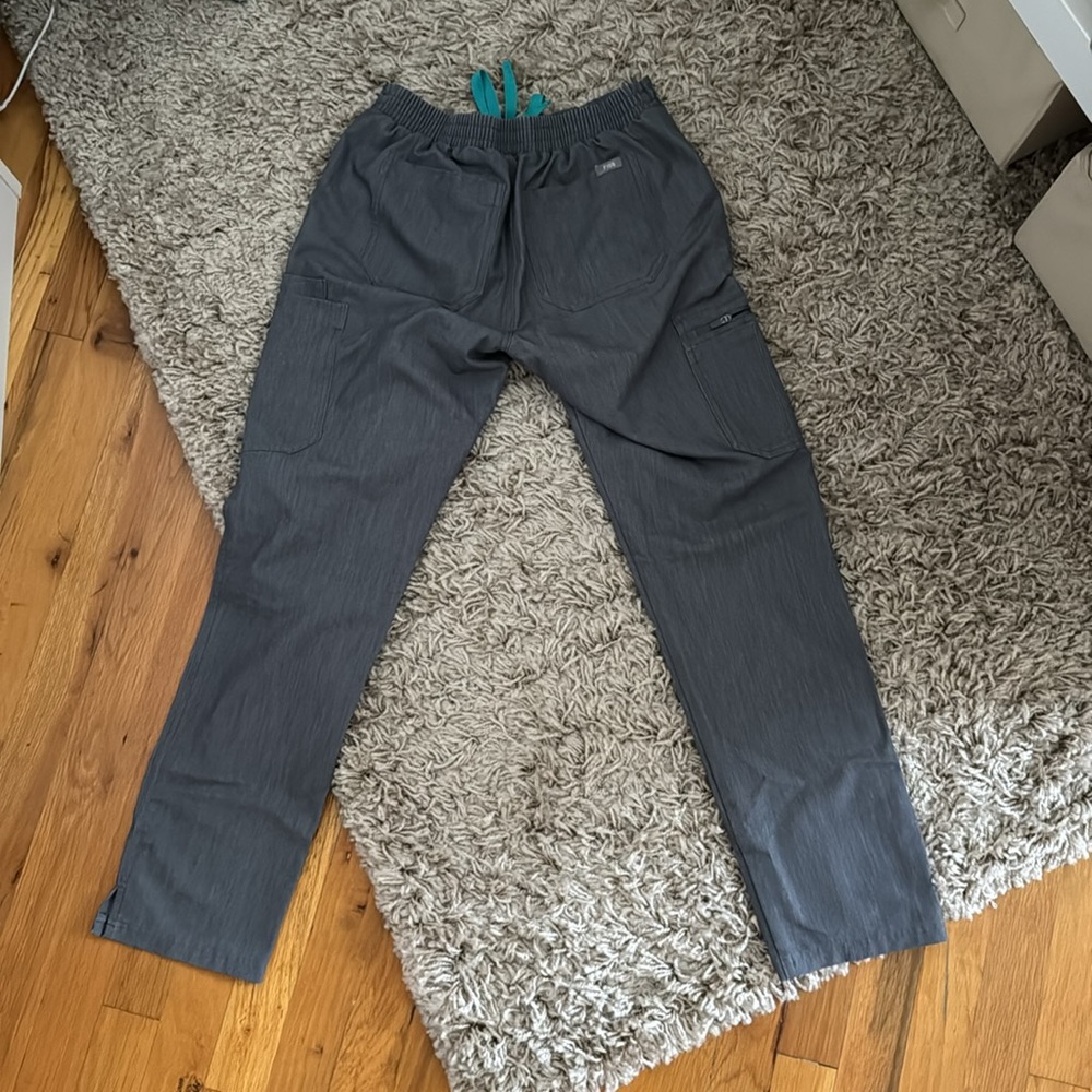 Figs Scrub Pants - Picture 2 of 3